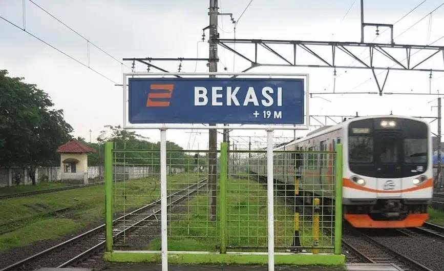 stasiun bekasi